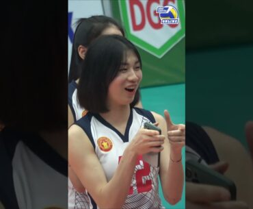 Xinh thế này thì các anh sao tập trung xem thi đấu được :)))