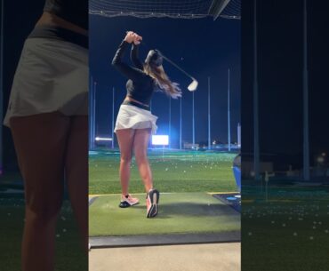 Smackin balls at TOP GOLF!!