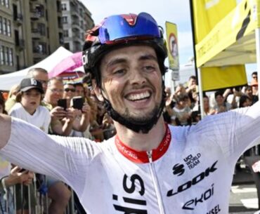 TOUR DE FRANCE 2023 - "C'est un fou, il est malade" : Le portrait de Victor Lafay par Anthony Pérez