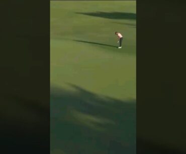 Rickie Fowler sinks 69 footer