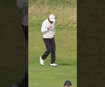 A superb chip-in eagle from Haotong Li at the 2021 #dunhilllinks 🦅