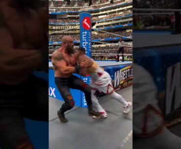 Angelo Dawkins just FLATTENED Braun Strowman 🤯 #wrestlemania