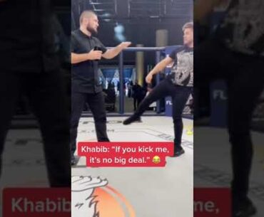 Khabib and Henry 🤣 (via chaelsonnen/YT)