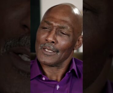Karl Malone Tells a Larry Bird Story 🤣🐐 (2023)  #shorts  #nba  #larrybird