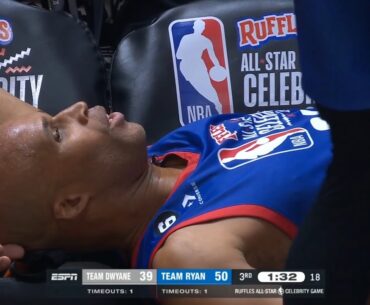 Richard Jefferson had to lay down on the bench after throwing down 2 dunks 😂