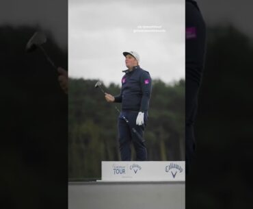 New world record 🚨 Farthest golf shot caught in a moving car
