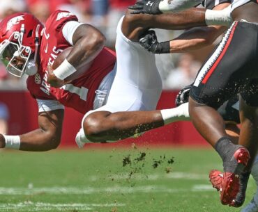 Grant Hall with former Razorbacks QB Matt Jones on number of hits on KJ