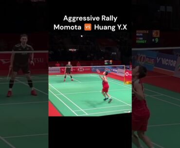 Aggressive Rally Momota 🆚 Huang Yu Xiang #shorts