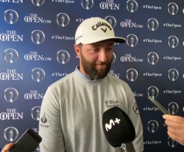 Jon Rahm atiende a los medios españoles en la previa del Open Championship 2023 en Royal Liverpool