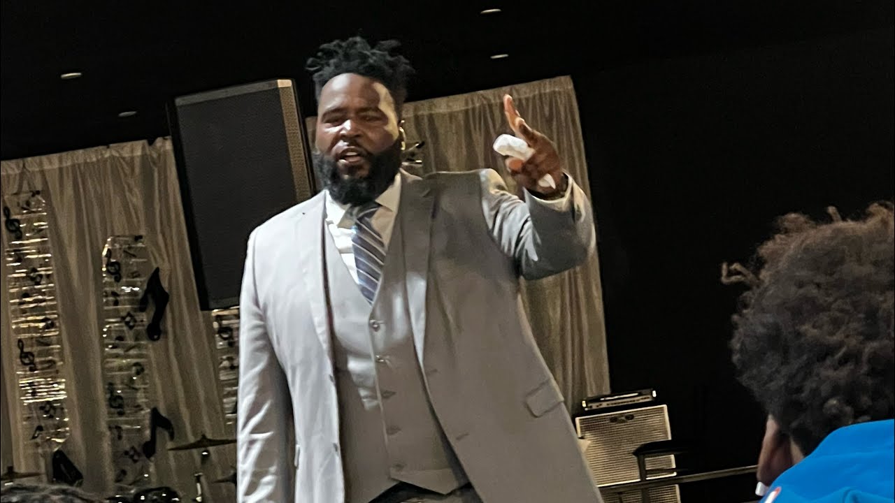 Dr Umar Ifatunde Speaks in South Philadelphia 6/7/2023 (Gun Violence Resources Fair) Dr Umar Ifatunde Speaks in South Philadelphia 6/7/2023 (Gun Violence Resources Fair)