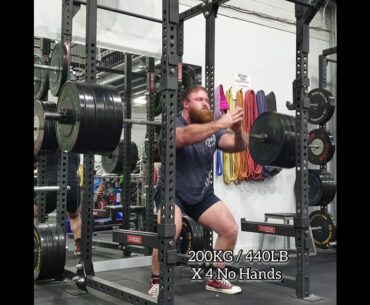 Front Squats 200KG / 440LB x 5 - No Hands