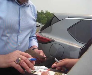 Mike Krzyzewski signs autographs for The SI KING  6-6-23