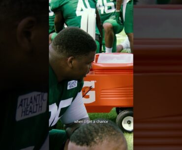 Quinnen Williams And Aaron Rodgers Sharing Knowledge 🧠