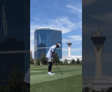 Michael Phelps hitting it close 🎯 #shorts #michaelphelps #golfswing #golf #8aminvitational