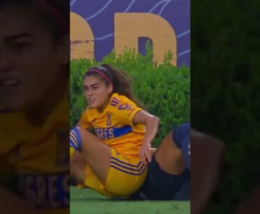 ¡QUÉ DOLOR! 😨😞 Aparatosa lesión de Sabrina Enciso #futbol #viral