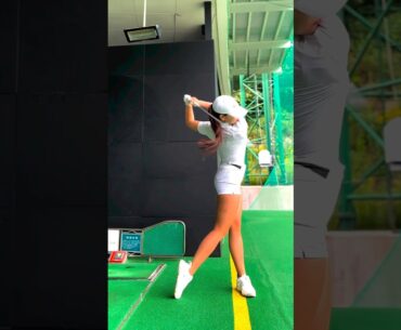 간결하고 유연한 상하체회전으로 아름다운 스윙😍🥰😘 #다운스윙 #임팩트 #golfswing #골프스윙 #아이언스윙 #golf #골프 #golfer #골프연습 #드라이버스윙