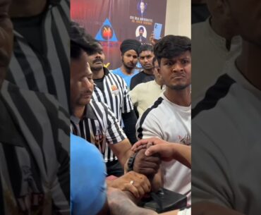 The reason behind (halke mai lera hai ke said by) @maiki_mohit 💀 #armwrestling #armwrestlers
