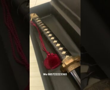 Ini asli bukan sih milik katana jepang asli ??
