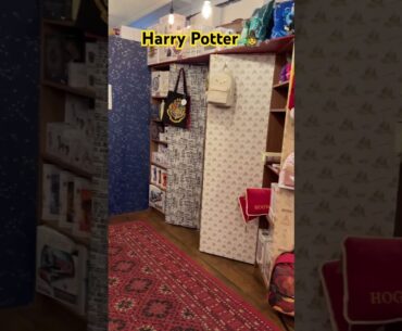 Harry Potter memorabilia store The Piece Hall, Halifax, England 🧙‍♀️