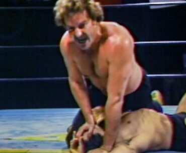Roberts invents the devastating DDT: Jake “The Snake” Roberts A&E Biography: Legends sneak peek