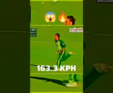 Shoaib Akhtar bowling style #shorts #youtubeshorts