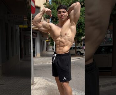 VOLUMEN VS. DEFINICIÓN 🤙 #fitness #gym #gymmotivation #fitnesmotivation #transformation #motivation