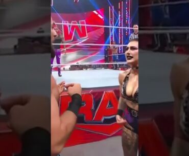 A Shawn Michaels moment 🤣🤣🤣 #WWERaw #SethRollins #RheaRipley
