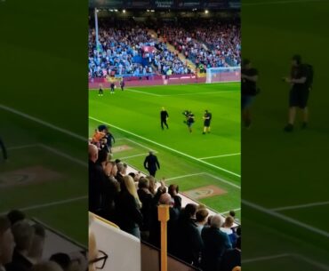 Vincent Kompany & Pep Guardiola reunite at Turf Moor. #burnley #burnleyfc #premierleague #MCFC