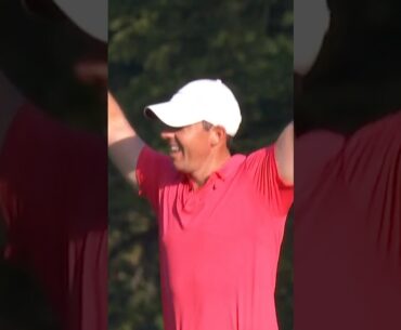 Rory McIlroy's INCREDIBLE eagle shot! 🤯