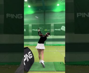 이루나프로의 깔끔한 아이언샷!