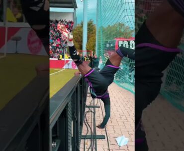 Davies = too fast 💨💨🥵 #davies #alphonsodavies #fcbayern #rtlsport #fussball