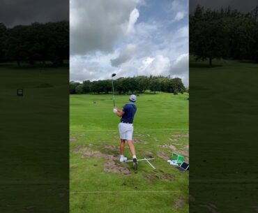 Ian Poulter - warming up for the International series #golflife #golf #CLgolf #golfswing