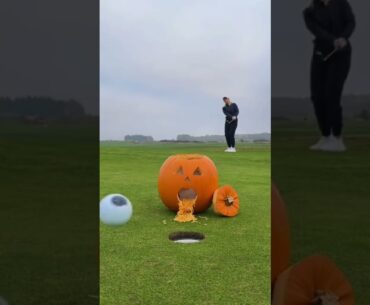 This Halloween trick-shot 🎃 (via @puttingwithellie/TT) #shorts
