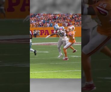 Craig Reynolds delivers BLOCK OF THE YEAR 🏆 | Detroit #Lions #shorts