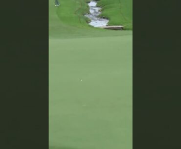 Trick shot MAGIC from Jon Rahm 🤯