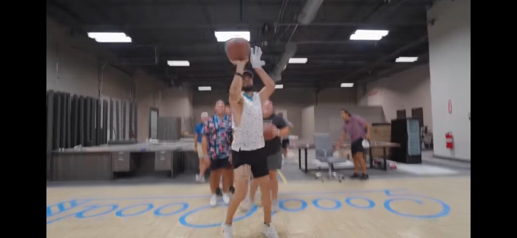 I’ll see your glove on while putting and raise you glove on while playing basketball