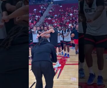 Dillon Brooks Turns Rockets' Practice into a Dance Party🕺 #shorts