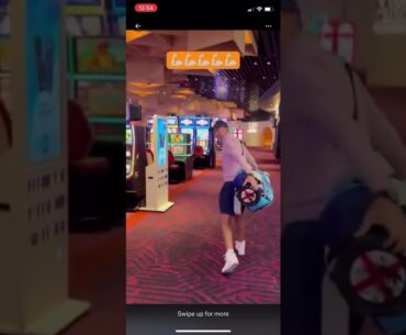 Ian Poulter strolling through Wynn Casino with Liv Golf Bag! #golf #ilivgolf #wynnlasvegas