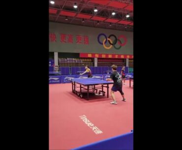 Jesús Tovar  y Jonathan Vega entrenando en China