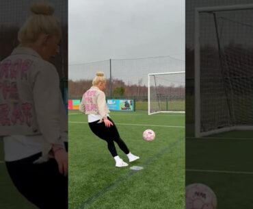 NILE WILSON MAKES Liv Cooke A TOP CORNER