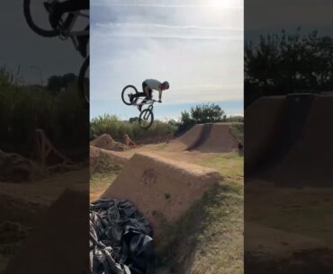 Matt Jones getting the laps in at La Poma Bike Park 😍🔥🤘