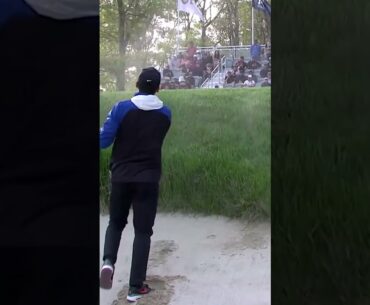That's OUTRAGEOUS from Jason Day! 🙌