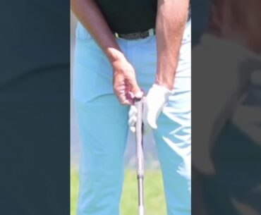 How to Grip the Club With Your Lead Hand