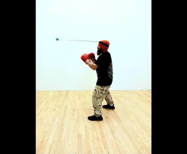 TURBO REFLEX BALL Boxing workout improves hand to eye coordination.  Ball is much faster than others