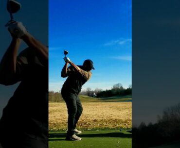 nice and smooth not trying to kill it #golf #golfswing #golfer #golfing