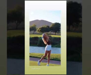 BELLA DAMA HACE SWING DE GOLF #DiosTeAma #Bendiciones #Amén #golfswing #golf #golfista #golflife
