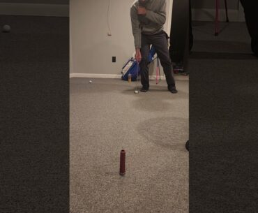#golf #duckhook #putt #sidesaddle #putting #green #basement #hardwork #practice #golfshot #drill