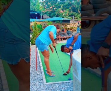 Never knew golfing is this fun 🤩 #music #love #mamacruise #wifeofaking #christmasmusic