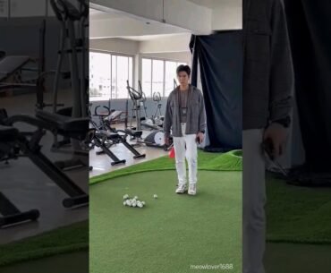 Adorable Babe playing with golf balls on set 🥰😂 #babiibabe #thesignลางสังหรณ์ #thesigntheseries #bl