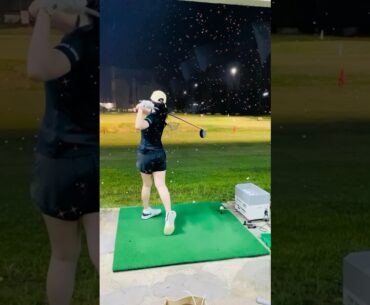 Muk lv2 ✌🏻 #golf #golfswing #golfgirl #sports #efil8 #golfpassion